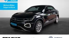 Schwarz (deep black perleffekt) Gebraucht 2024 VW T-Roc Cabriolet Style Cabrio | 26.490 € (Superpreis)