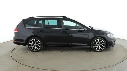 Gebraucht VW Golf VII Highline 150 PS (110 kW) 2019 Schwarz Kombi
