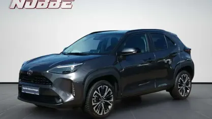 Usata Toyota Yaris Cross Plus 131 CV (96 kW) 2025 Grigio SUV
