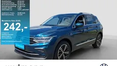 Nightshade blue metallic Gebraucht 2024 VW Tiguan Life SUV | 29.850 € (Fairer Preis)