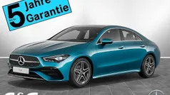 Hyperblau Gebraucht 2023 Mercedes CLA180 AMG Limousine | 34.449 € (Fairer Preis)