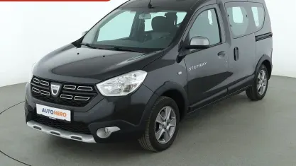Gebraucht Dacia Dokker Stepway 116 PS (85 kW) 2019 Schwarz Van / Kleinbus