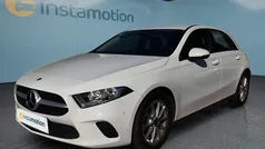 Weiß Gebraucht 2022 Mercedes A200 Limousine | 23.149 € (Guter Preis)