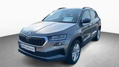 Grau Gebraucht 2022 Skoda Karoq Ambition SUV | 24.450 € (Guter Preis)