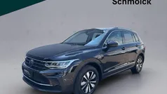 Deep black perleffekt Gebraucht 2024 VW Tiguan Move SUV | 34.490 € (Fairer Preis)