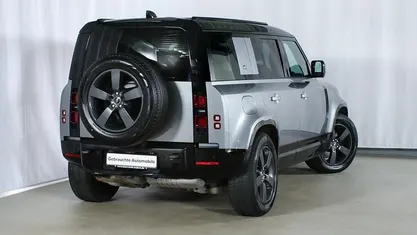 Grau Gebraucht 2021 Land Rover Defender SE Dynamic SUV | 56.858 € (Fairer Preis)