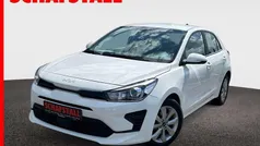 Weiss ((ud) schneeweiss) Gebraucht 2022 Kia Rio Vision Limousine | 14.479 € (Fairer Preis)