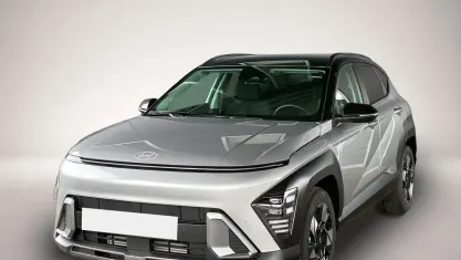 Neu Hyundai Kona Comfort 170 PS (125 kW) 2025 Silber SUV