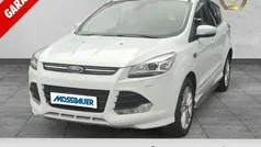 Schwarz Gebraucht 2015 Ford Kuga Titanium SUV | 12.980 € (Fairer Preis)