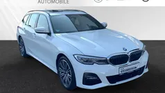 Alpinweiss uni Gebraucht 2021 BMW 330e M Sport Kombi | 33.890 € (Fairer Preis)