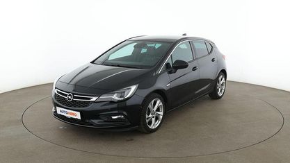Używany Opel Astra Dynamic 150 KM (110 kW) 2015 Czarny Sedan/Limuzyna