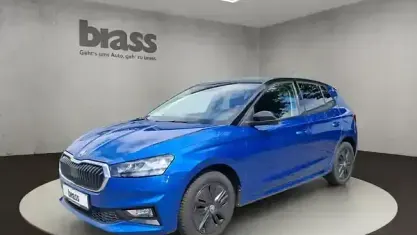 Gebraucht Skoda Fabia Ambition 110 PS (80 kW) 2022 Raceblau metallic/blackmagic Kleinwagen