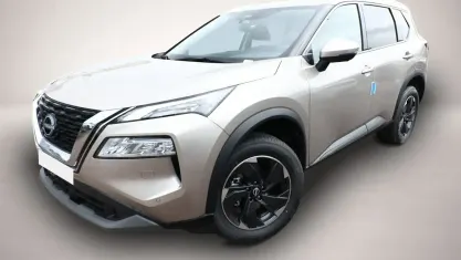 Neu Nissan X-Trail 360º 163 PS (119 kW) 2026 Silber SUV