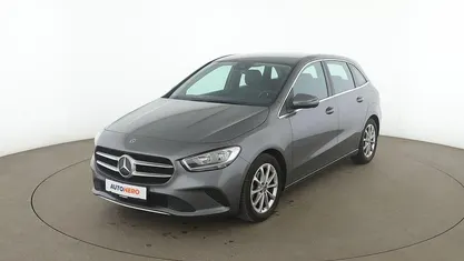 Grau Gebraucht 2019 Mercedes B180 Progressive Van / Kleinbus | 18.500 € (Fairer Preis)