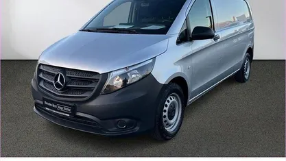 Silber Gebraucht 2020 Mercedes Vito Van | 23.741 € (Fairer Preis)