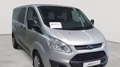 Gebraucht Ford Transit Custom Trend 131 PS (96 kW) 2018 Polarsilber metallic Van