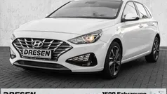 Gebraucht 2023 Hyundai i30 Trend Limousine | 17.790 € (Fairer Preis)