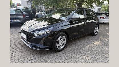 Käytetty Hyundai i20 Select 101 HP (74 kW) 2025 Musta Viistoperä