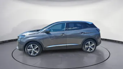 Gebraucht Peugeot 3008 Allure 131 PS (96 kW) 2023 Silber SUV