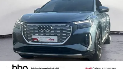 Blau Gebraucht 2022 Audi Q4 e-tron S-Line SUV | 35.960 € (Fairer Preis)