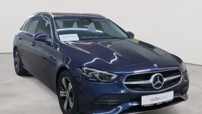 Gebraucht Mercedes C220 200 PS (147 kW) 2023 Sodalithblau metallic Kombi