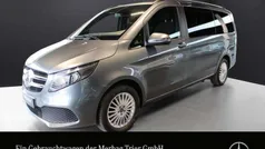 Grau Gebraucht 2021 Mercedes V250 Sport Van / Kleinbus | 43.960 € (Superpreis)