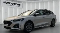 Silber Gebraucht 2023 Ford Focus ST-Line Kombi | 25.595 € (Fairer Preis)