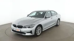 Grau Gebraucht 2019 BMW 320 Advantage Limousine | 23.780 € (Fairer Preis)