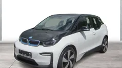 Weiß Gebraucht 2022 BMW i3 Comfort Edition Kleinwagen | 20.890 € (Fairer Preis)