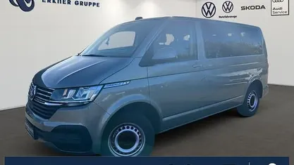 Gebraucht VW Caravelle 150 PS (110 kW) 2024 Mojave beige metallic Van / Kleinbus