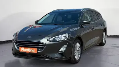 Gebraucht Ford Focus Titanium 150 PS (110 kW) 2020 Grau Limousine