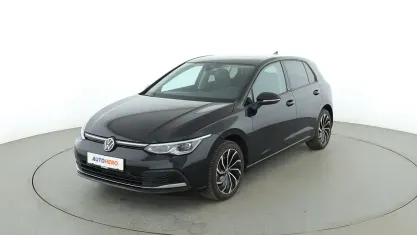 Gebraucht VW Golf VIII Active 150 PS (110 kW) 2022 Schwarz Limousine