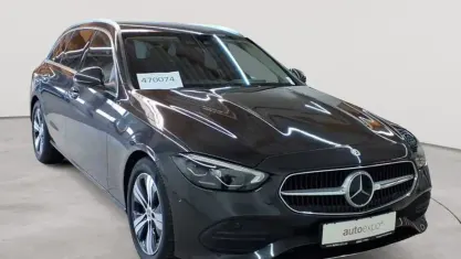 Gebraucht Mercedes C200 Advanced 163 PS (119 kW) 2023 Graphitgrau metallic Kombi