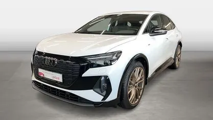 Gebraucht 2025 Audi Q4 Sportback e-tron Ambiente SUV | 49.405 € (Fairer Preis)