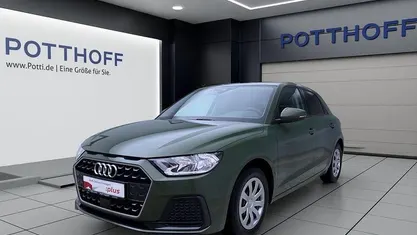 Gruen Gebraucht 2025 Audi A1 Sportback Advanced Kleinwagen | 23.750 € (Fairer Preis)