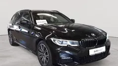 Saphirschwarz metallic Gebraucht 2021 BMW 320 M Sport Kombi | 23.990 € (Superpreis)