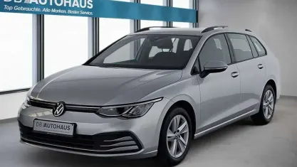 Gebraucht VW Golf VIII Life 110 PS (80 kW) 2022 Silber Kombi