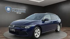 Atlantik blue (blau) Gebraucht 2021 VW Golf VIII Life Limousine | 19.950 € (Fairer Preis)