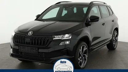Black magic perleffekt Gebraucht 2025 Skoda Karoq SportLine SUV | 39.995 € (Fairer Preis)