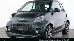 Grün Gebraucht 2023 Smart ForTwo Electric Drive Prime Exclusive Coupé | 17.950 € (Fairer Preis)