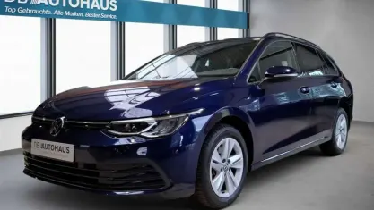 Gebraucht VW Golf VIII Life 116 PS (85 kW) 2024 Blau Kombi