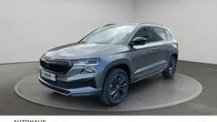 Graphitegrau metallic Neu 2025 Skoda Karoq SportLine SUV | 36.680 € (Fairer Preis)