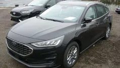 Obsidianschwarz metallic Neu 2024 Ford Focus Titanium Kombi | 24.900 € (Superpreis)