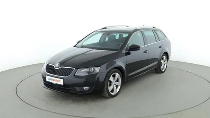 Second-hand Skoda Octavia Style 150 CP (110 kW) 2016 Negru Hatchback