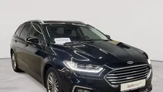 Obsidianschwarz metallic Gebraucht 2022 Ford Mondeo Titanium Kombi | 22.590 € (Fairer Preis)