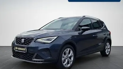 "magnetic tech" metallic Gebraucht 2023 Seat Arona FR SUV | 20.580 € (Fairer Preis)
