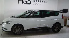 Weiss 369 + schwarz gne (weiss) Gebraucht 2022 Renault Scénic IV Techno Van / Kleinbus | 19.490 € (Fairer Preis)