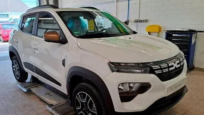 Gebraucht 2023 Dacia Spring Extreme Kleinwagen | 12.498 € (Guter Preis)