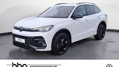Weiß Gebraucht 2024 VW Tiguan R-line SUV | 45.480 € (Fairer Preis)