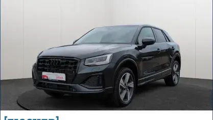 Neu Audi Q2 Advanced 150 PS (110 kW) 2026 Grau SUV